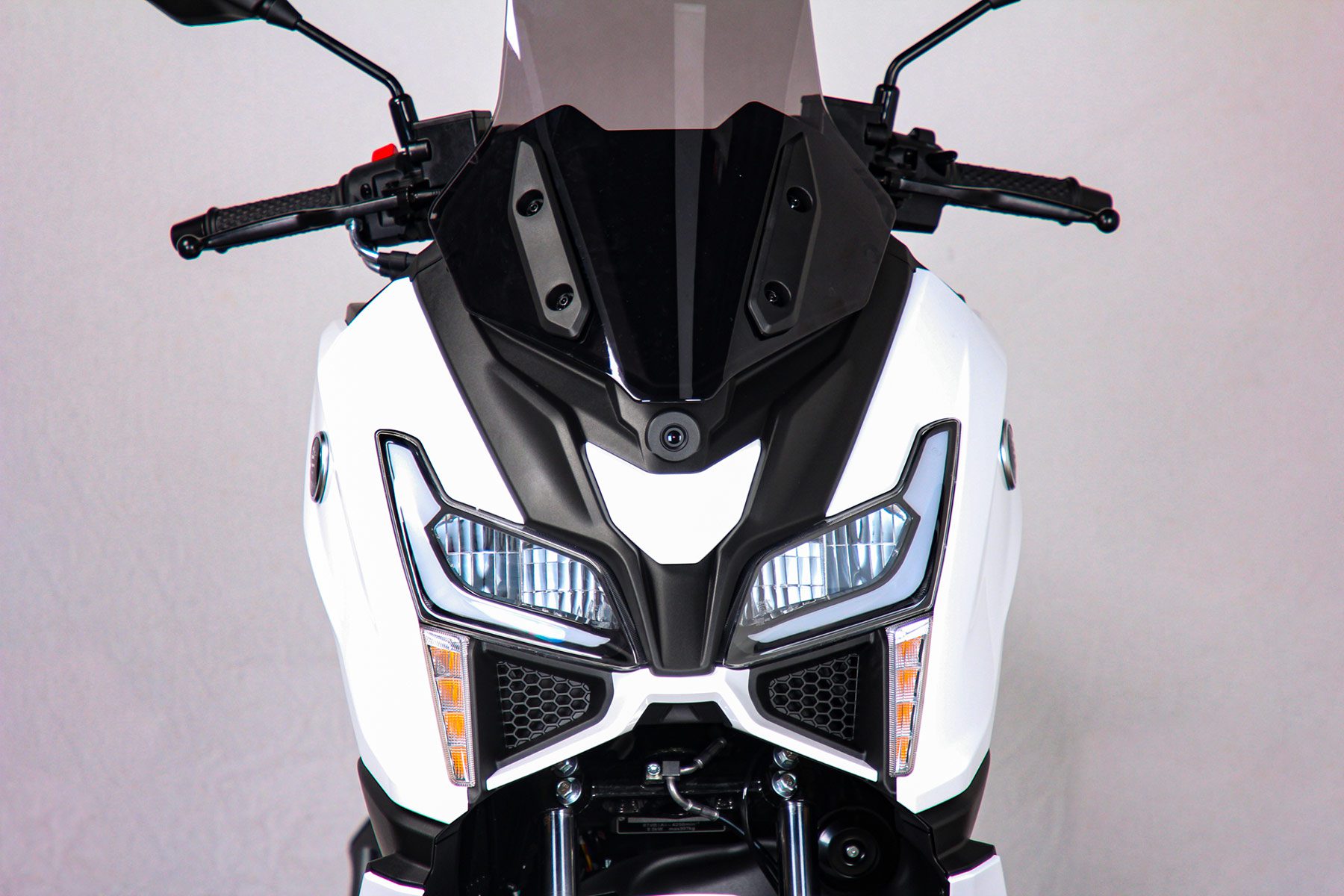 SR1-W-9